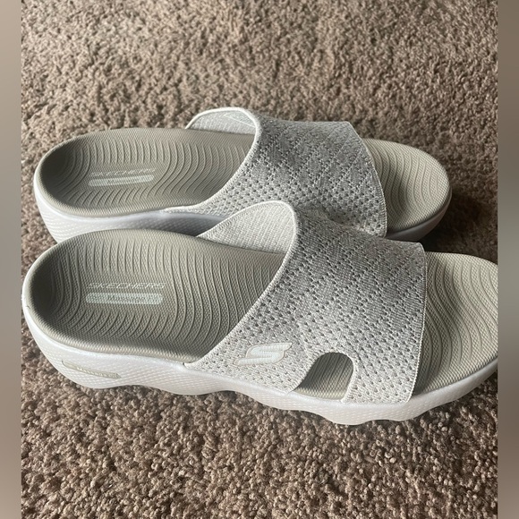 Skechers Sandal - Picture 9 of 9